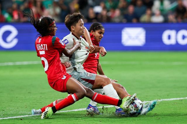 开云网站-东体：女足需尽快让状态回升；王爱芳是比赛亮点之一